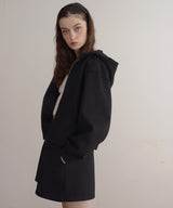 【4月上旬予約商品】ロゴプレート付きジップパーカー