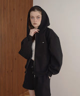 【4月上旬予約商品】ロゴプレート付きジップパーカー