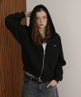 【4月上旬予約商品】ロゴプレート付きジップパーカー