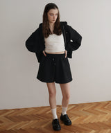 【4月上旬予約商品】ロゴプレート付きショートパンツ