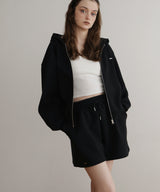 【4月上旬予約商品】ロゴプレート付きショートパンツ