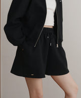 【4月上旬予約商品】ロゴプレート付きショートパンツ