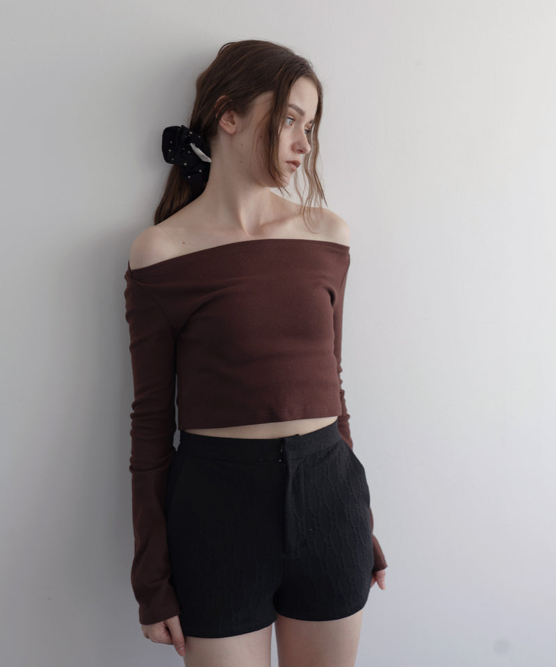 オフショルクロップドロングスリーブTシャツ