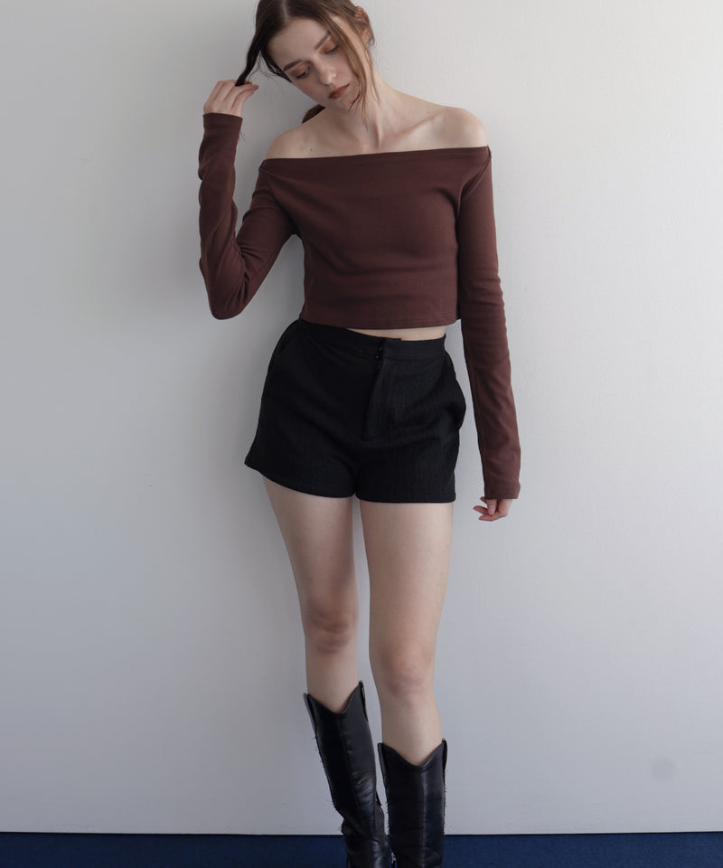 オフショルクロップドロングスリーブTシャツ