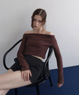 オフショルクロップドロングスリーブTシャツ