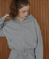 【4月上旬予約商品】ロゴプレート付きジップパーカー