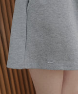 【4月上旬予約商品】ロゴプレート付きショートパンツ