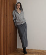 【4月上旬予約商品】ロゴプレート付きジップパーカー