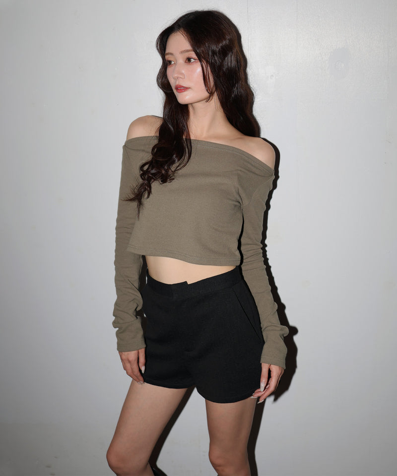オフショルクロップドロングスリーブTシャツ