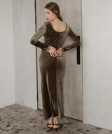 ベロアバックオープンワンピース