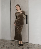 ベロアバックオープンワンピース