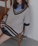 オーバーサイズVネックバイカラーラインニット