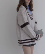 オーバーサイズVネックバイカラーラインニット