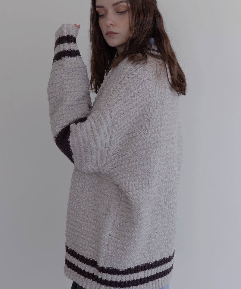 オーバーサイズVネックバイカラーラインニット