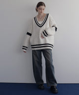 オーバーサイズVネックバイカラーラインニット