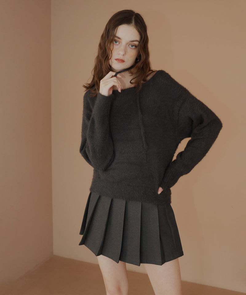 チョーカー付きシャギーニットトップス