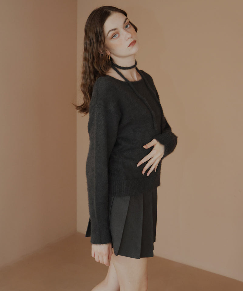 チョーカー付きシャギーニットトップス