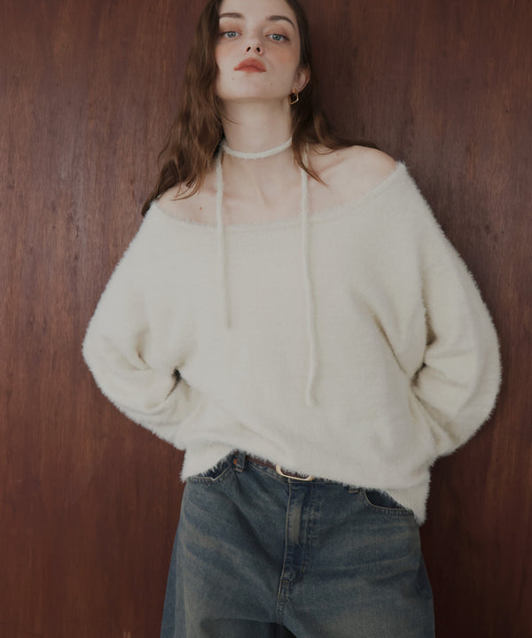 チョーカー付きシャギーニットトップス