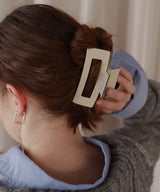 バイカラースクエアヘアクリップ