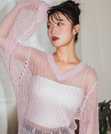 【しょちゃんコラボ】スパンコール透かし編みＶネックニット