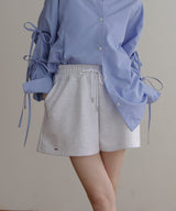 【4月上旬予約商品】ロゴプレート付きショートパンツ