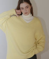 Vネックオーバーサイズニット