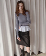 【12月下旬予約商品】ペプラム異素材フリルドッキングニット