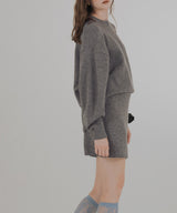 オーバーサイズクルーネックニットトップス＆ニットミニスカート　セットアップニット