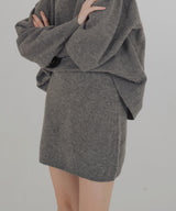 オーバーサイズクルーネックニットトップス＆ニットミニスカート　セットアップニット