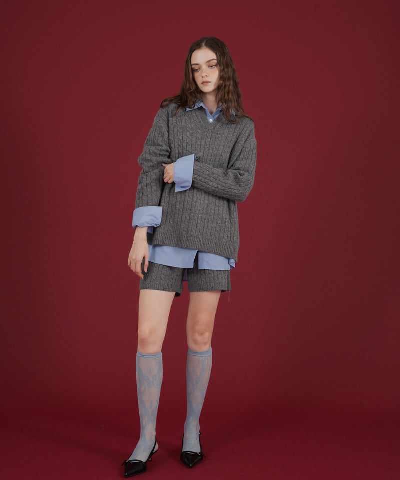 ケーブル編みニットセットアップ/Vネックポロ襟ニットトップス×ショートニットパンツ