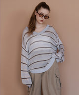 オーバーサイズVネックボーダーニット