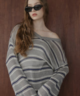 オーバーサイズVネックボーダーニット