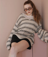 オーバーサイズVネックボーダーニット