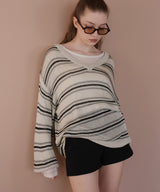 オーバーサイズVネックボーダーニット