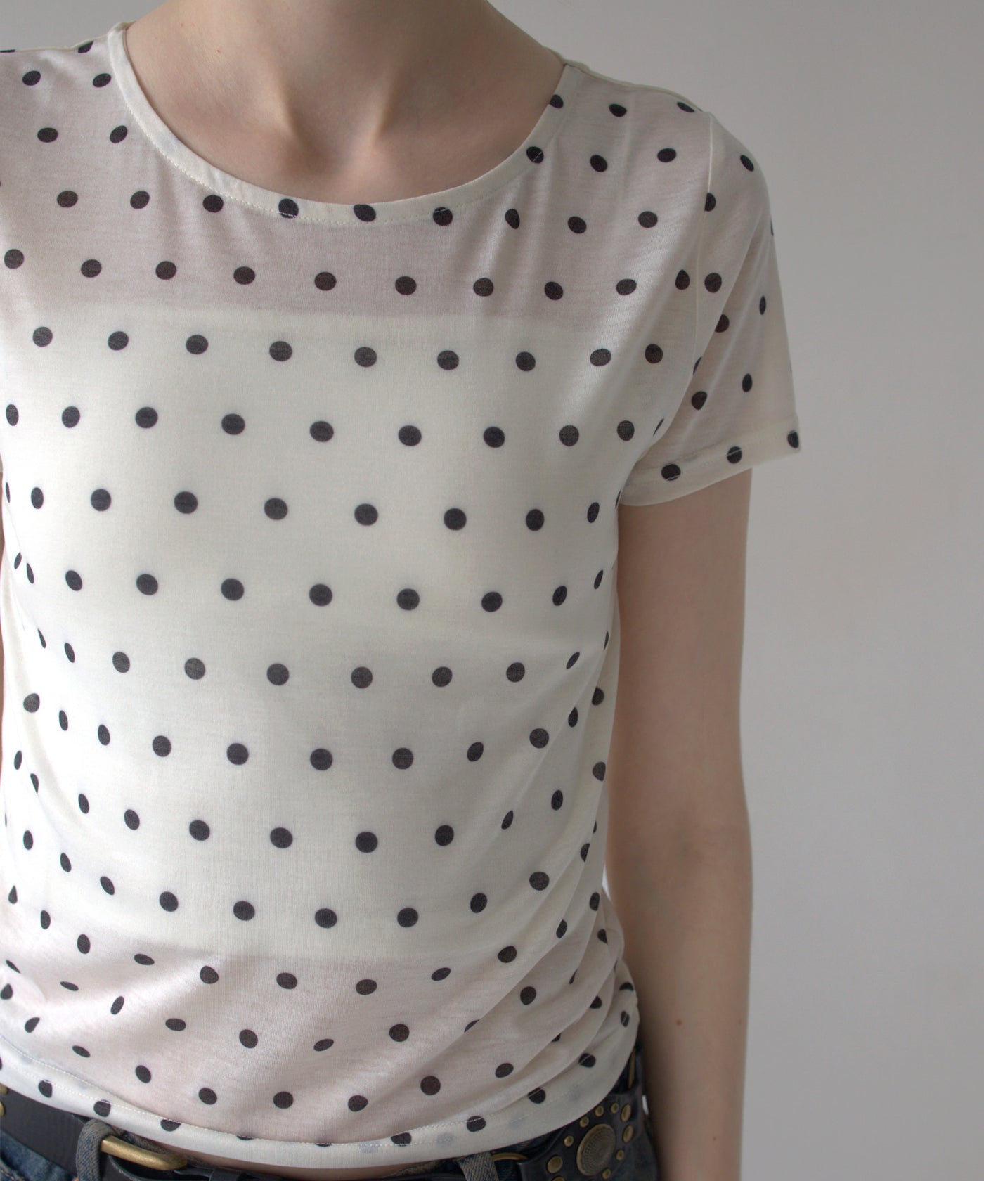 一部予約商品】ドット柄半袖Tシャツ – Mili