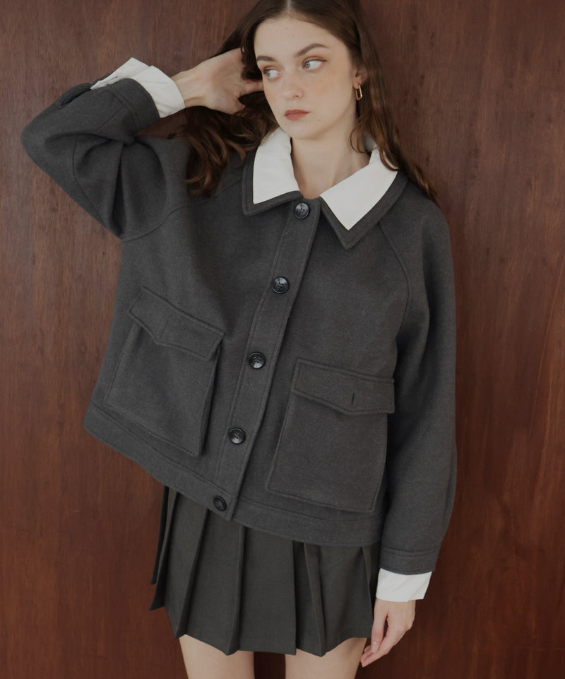 レーヤード風バイカラーネックフェイクウールジャケット