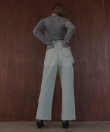 サイドカットアウト ストレートデニムパンツ