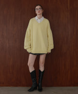 Vネックオーバーサイズニット