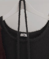 チョーカー付きシャギーニットトップス